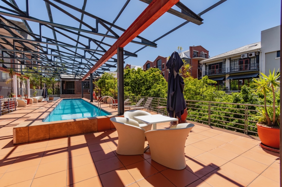 2 Bedroom Property for Sale in De Waterkant Western Cape